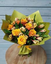 Букет цветов из:  Альстромерии и Розы #REPLACE_PRED# Нижнекамске