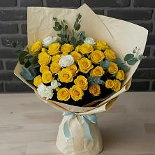 Букет цветов из:  Розы в Нижнекамске