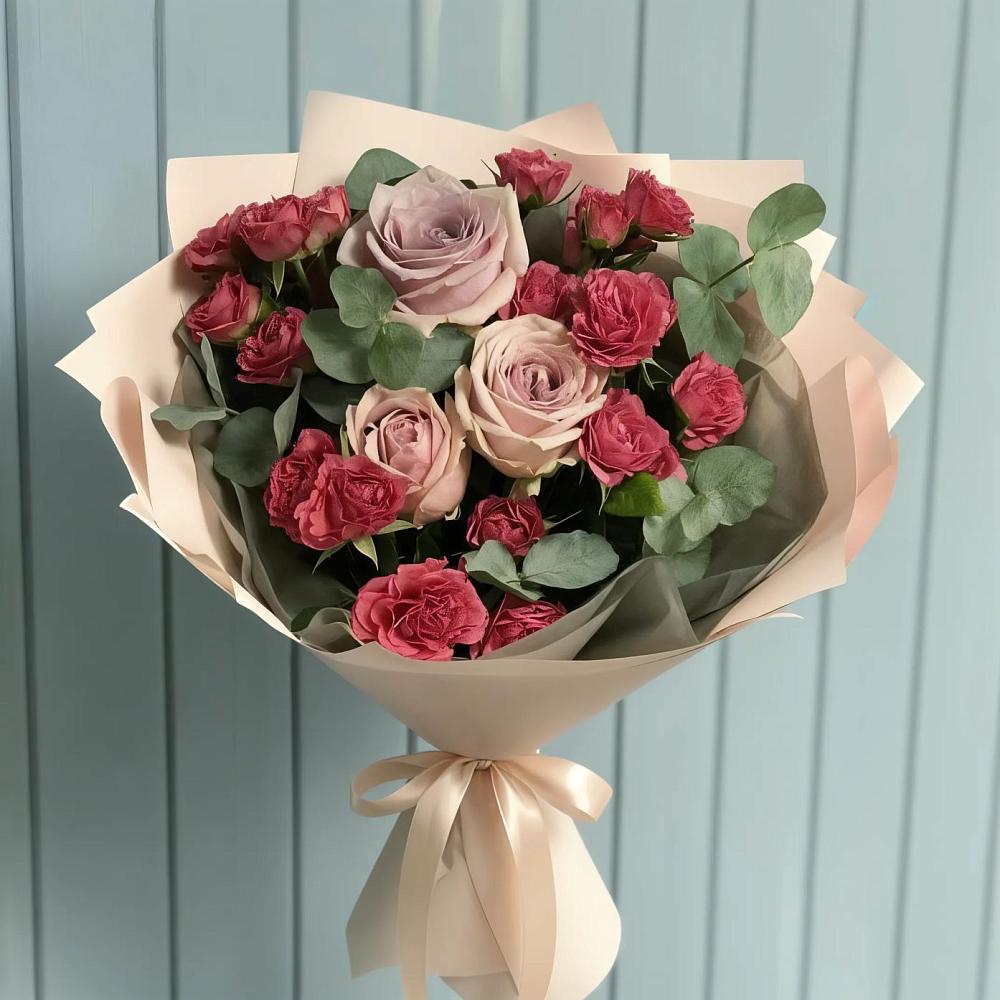 Букет цветов из: Гвоздики и Розы в Нижнекамске