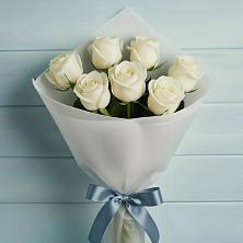 Букет 7 Белых роз Эдлесс Лав в Нижнекамске