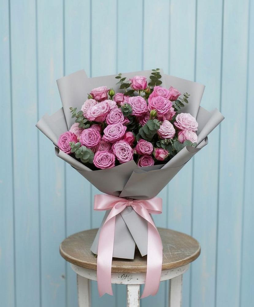 Букет цветов из: Розы в Нижнекамске