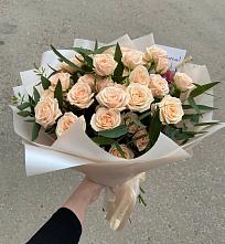 Букет Кремовые розы Латте в Нижнекамске