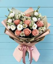 Букет цветов из:  Розы, Альстромерии и Лизиантусы #REPLACE_PRED# Нижнекамске
