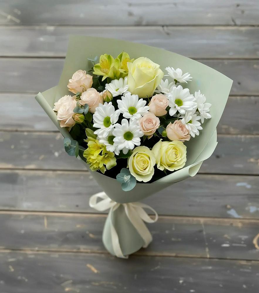 Букет цветов из: Альстромерии, Розы и Хризантемы в Нижнекамске