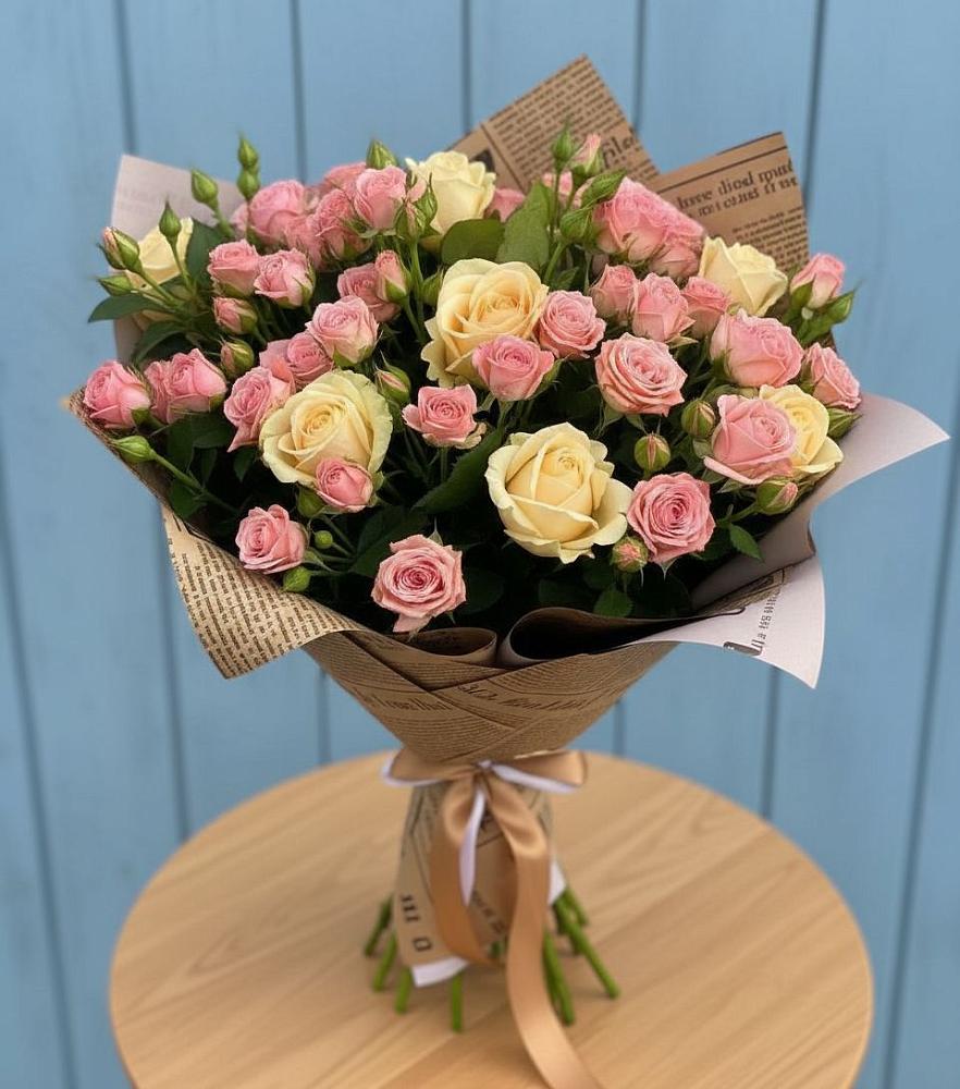 Букет цветов из: Розы в Нижнекамске