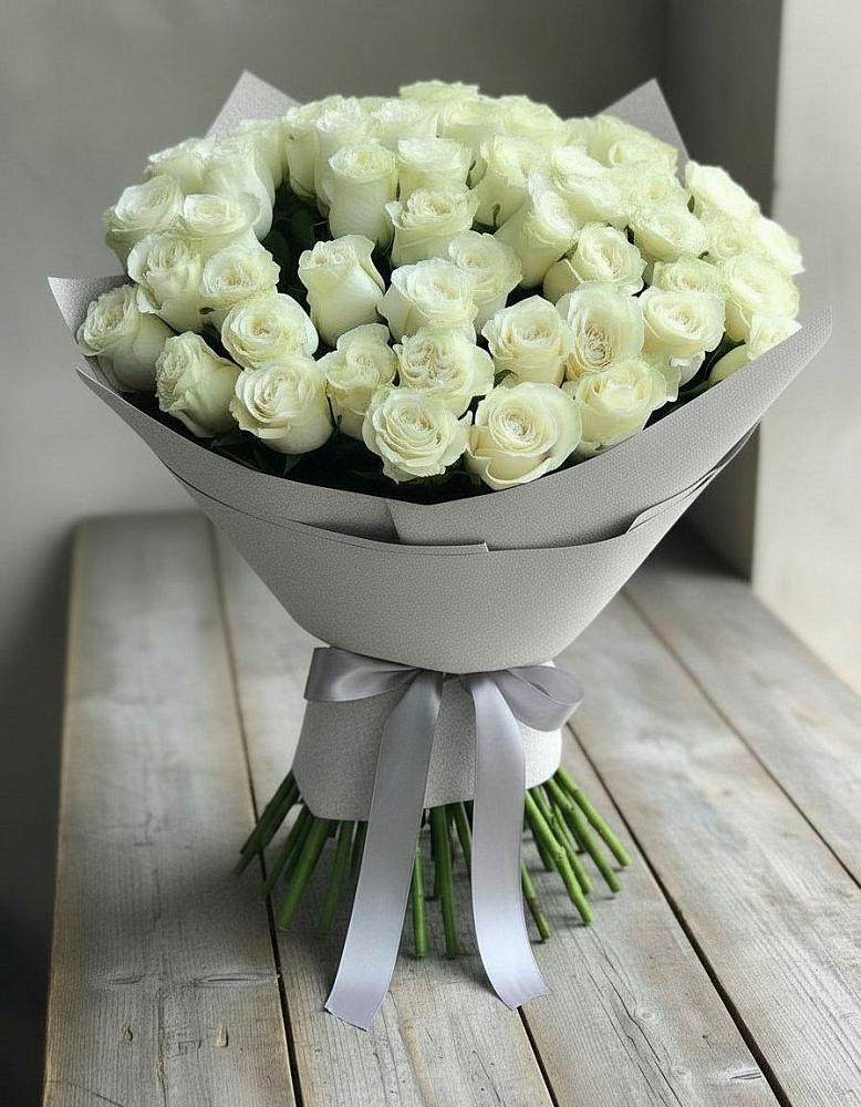 Букет 35 Белых роз в Нижнекамске