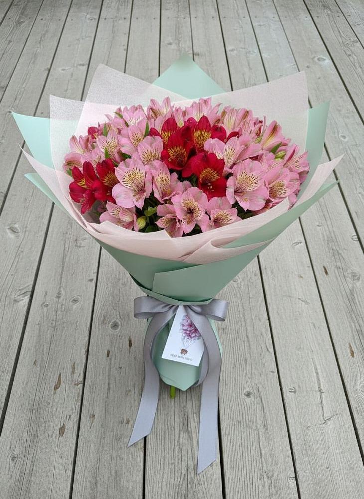 Букет цветов из: Альстромерии в Нижнекамске