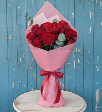 Букет цветов из:  Розы в Нижнекамске