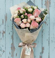 Букет цветов из:  Розы #REPLACE_PRED# Нижнекамске