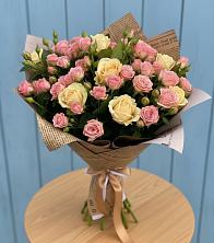 Букет цветов из:  Розы в Нижнекамске
