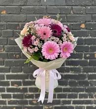 Букет цветов из:  Герберы и Хризантемы #REPLACE_PRED# Нижнекамске