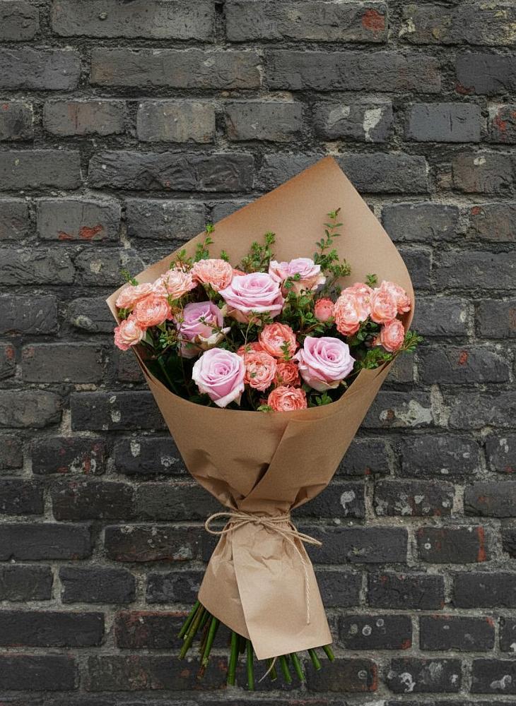 Букет цветов из: Розы в Нижнекамске