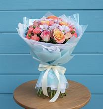 Букет цветов из:  Хризантемы и Розы в Нижнекамске