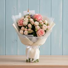 Букет цветов из:  Розы в Нижнекамске