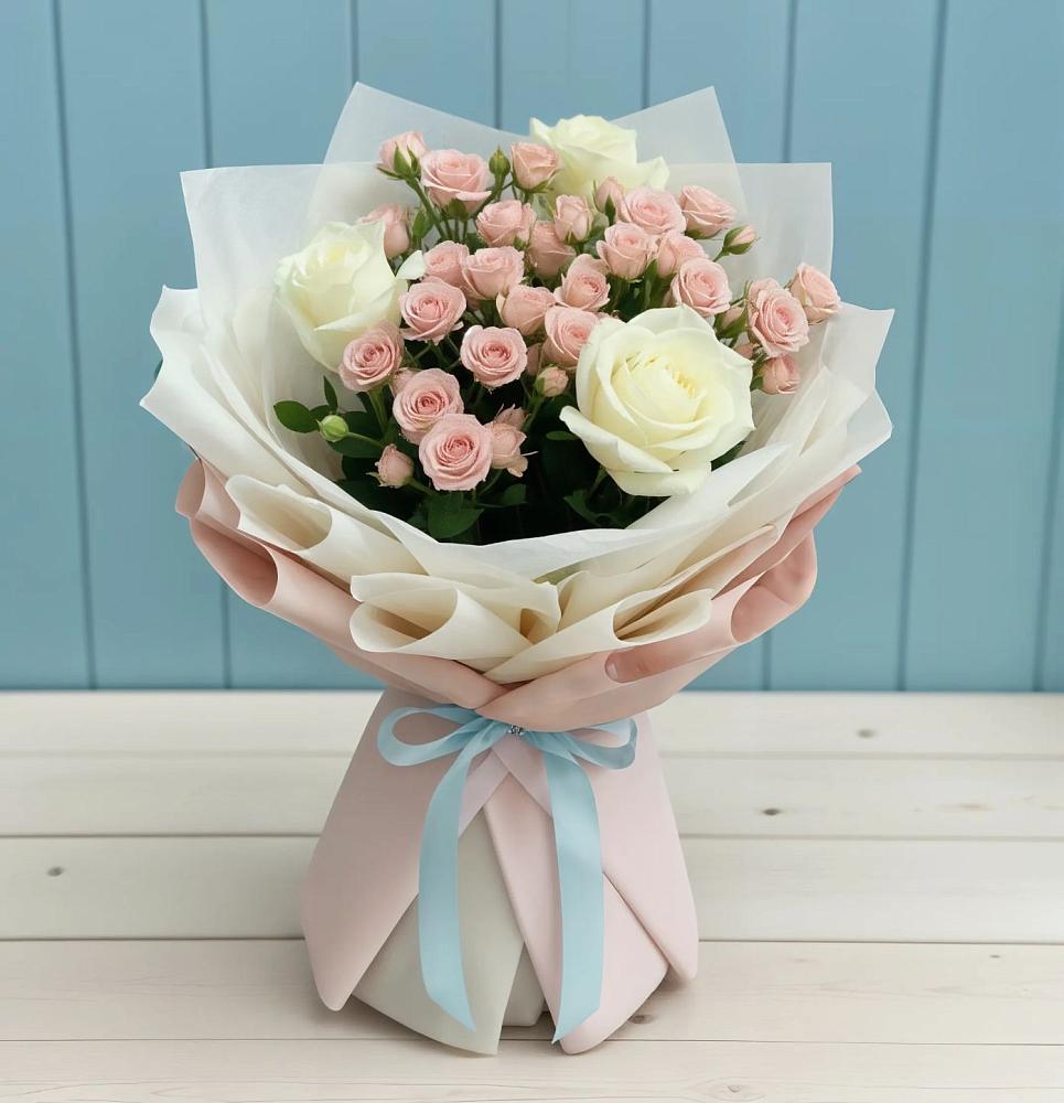 Букет цветов из: Розы в Нижнекамске