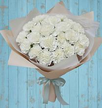 Букет цветов из:  Гвоздики в Нижнекамске