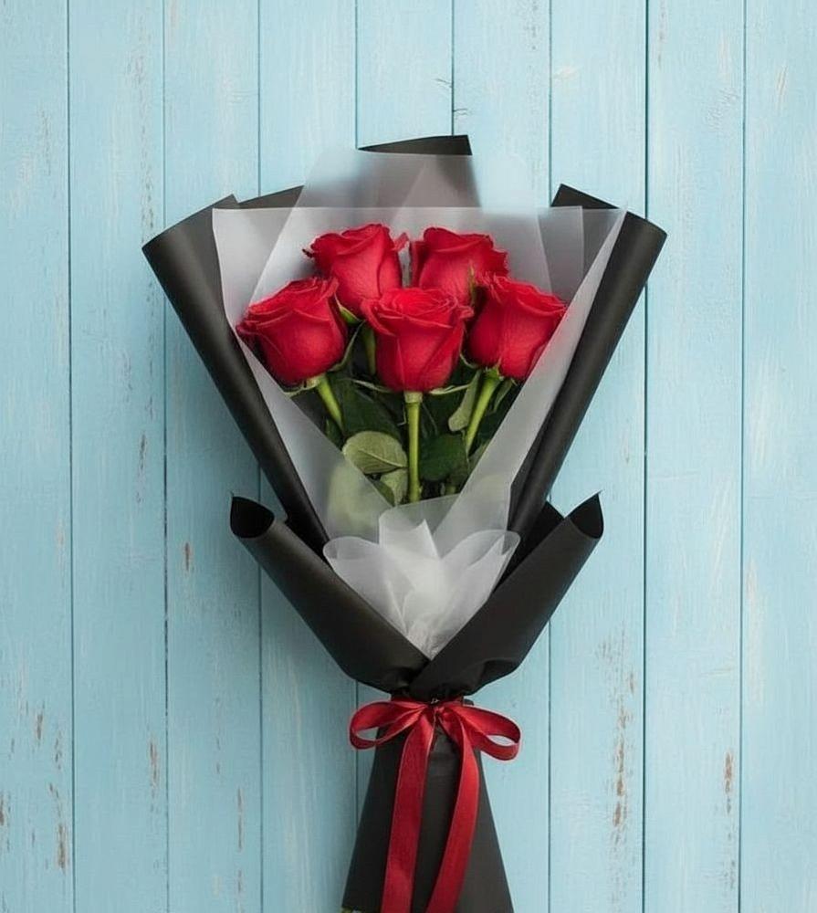 Букет цветов из: Розы в Нижнекамске