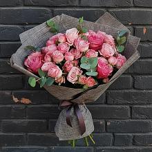 Букет цветов из:  Розы в Нижнекамске